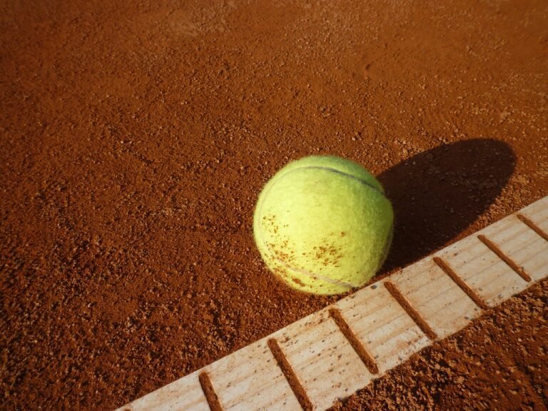 tennis court, tennis, yellow-443277.jpg